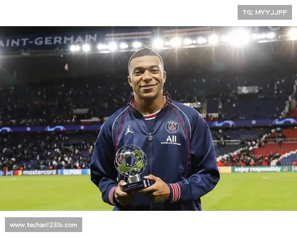 姆巴佩荣膺欧洲金靴奖 赛季贡献44球5助力助攻59场表现亮眼 姆巴佩荣膺欧洲金靴奖 赛季贡献44球5助力助攻59场表现亮眼